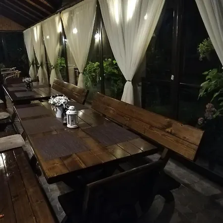 Neon2 - Vendeghaz Bed & Breakfast Oroshaza