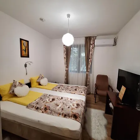Bed & Breakfast Neon2 - Vendeghaz